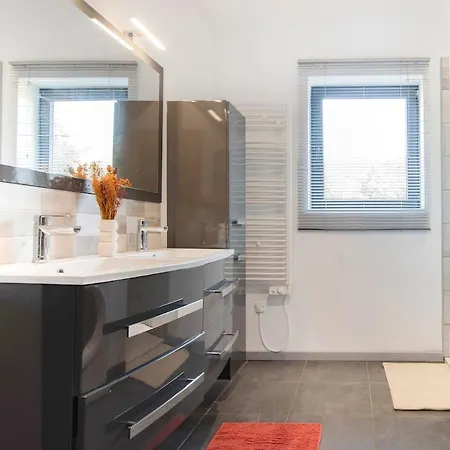 Suprana - Piscine Privee & Nature, 10 Pers