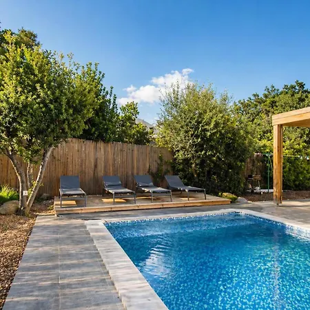 Suprana - Piscine Privee & Nature, 10 Pers