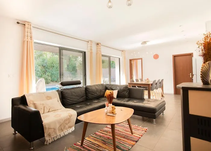 Suprana - Piscine Privee & Nature, 10 Pers * Zonza