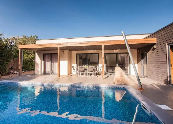 Suprana - Piscine Privee & Nature, 10 Pers Zonza