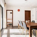 Suprana - Piscine Privee & Nature, 10 Pers Holiday home Zonza