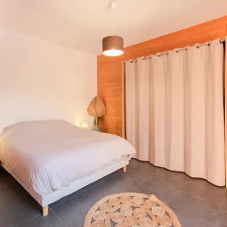 Suprana - Piscine Privee & Nature, 10 Pers