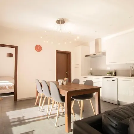 Hébergement de vacances Suprana - Piscine Privee & Nature, 10 Pers Zonza