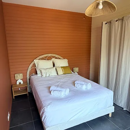 Suprana - Piscine Privee & Nature, 10 Pers بيت للعطل *