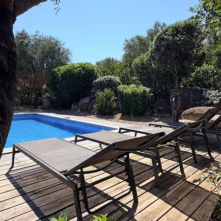 بيت للعطل Suprana - Piscine Privee & Nature, 10 Pers زونزا
